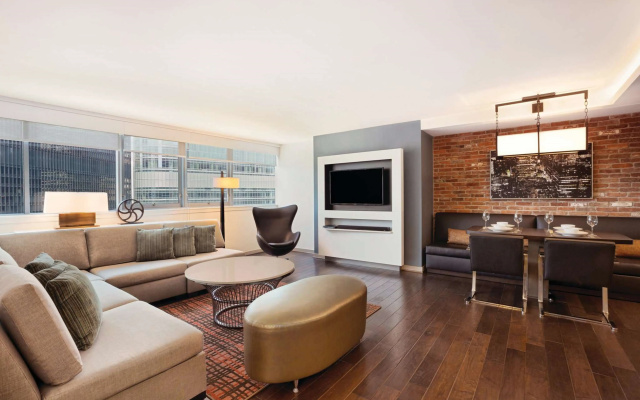 The Royal Sonesta Chicago Downtown