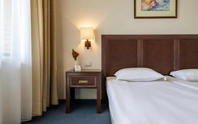 Lotos Hotel - Riviera Holiday Club