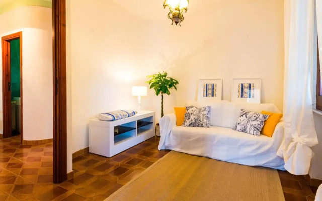 Spazioso Appartamento al Mare con Giardino