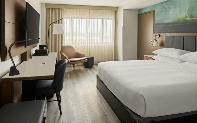 Oshkosh Marriott Waterfront Hotel & Convention Center