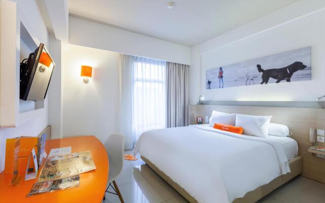 HARRIS Hotel Seminyak Bali