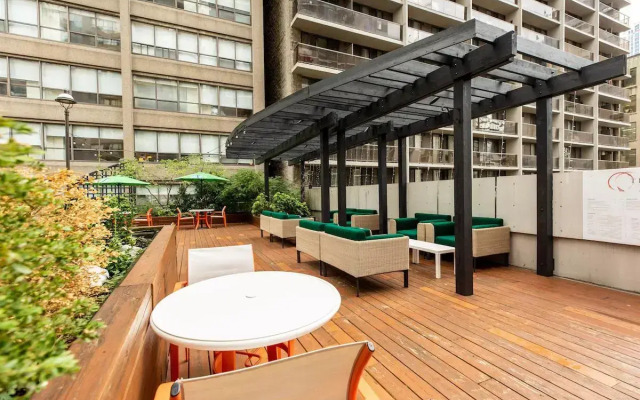 Holiday Inn Toronto Downtown Centre by IHG