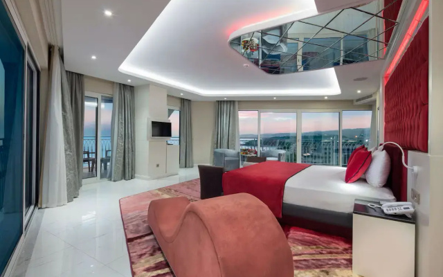 Granada Luxury Beach 