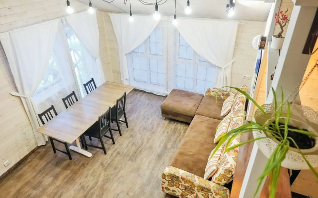 Gostevoi Dvor Snezhinka Hotel