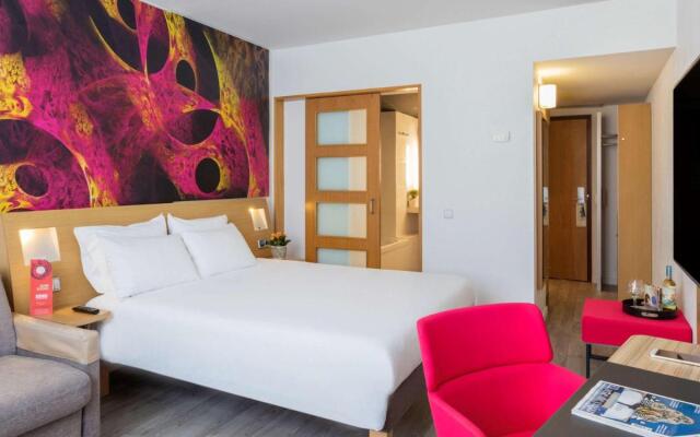 Novotel Barcelona Cornella Hotel