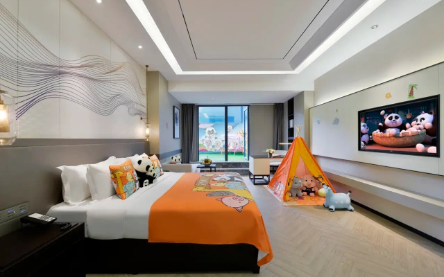 Liz Hotel
