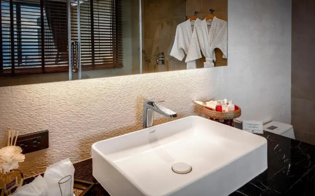 Jamahkiri Resort & Spa