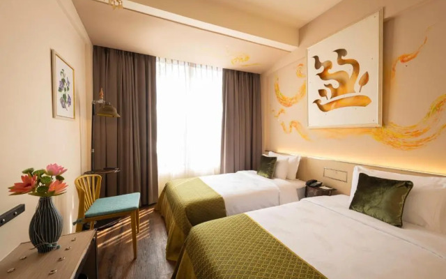 Dhevi Bangkok Hotel