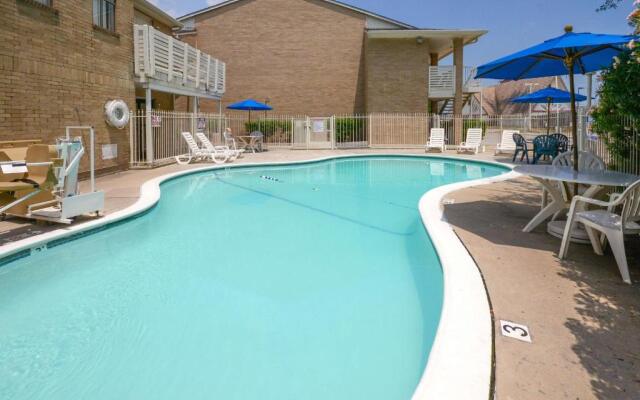 Motel 6 Baytown, TX - Baytown East