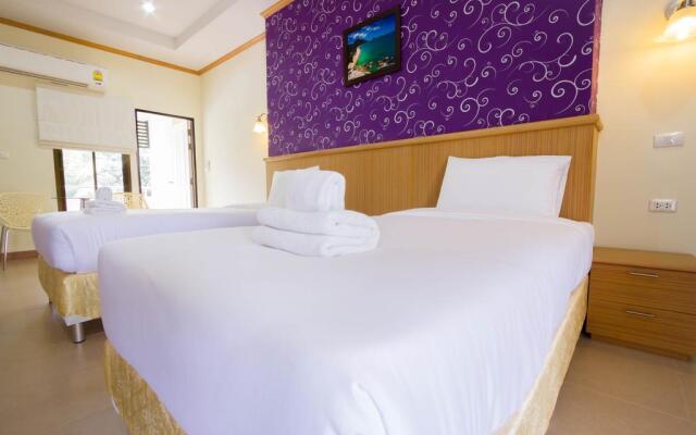 Mook Samui International Hostel