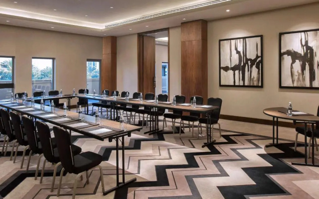 Pullman Dubai Creek City Centre Hotel