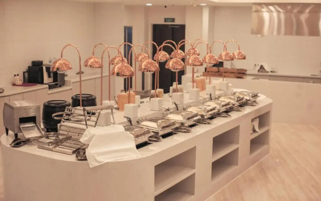 Holiday Inn Express Shanghai Putuo by IHG