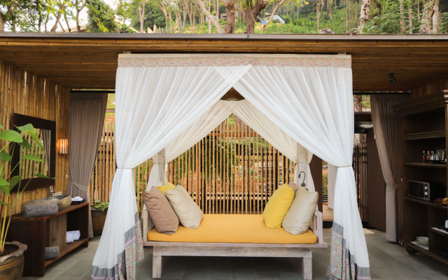 Dinso Resort & Villas Phuket, Vignette Collection, an IHG Hotel