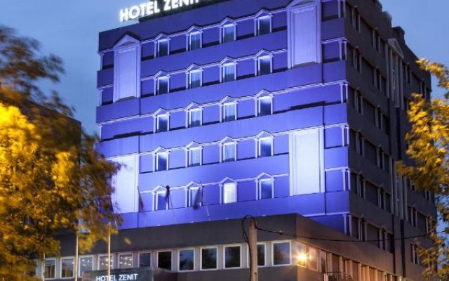 Отель Zenit Conde de Orgaz