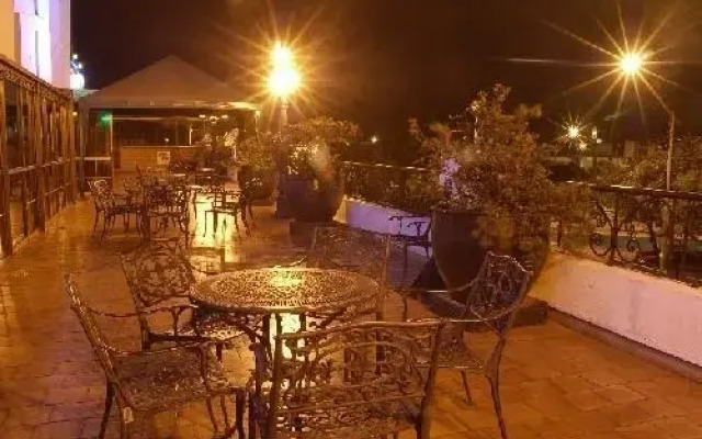 Valle Real Hotel