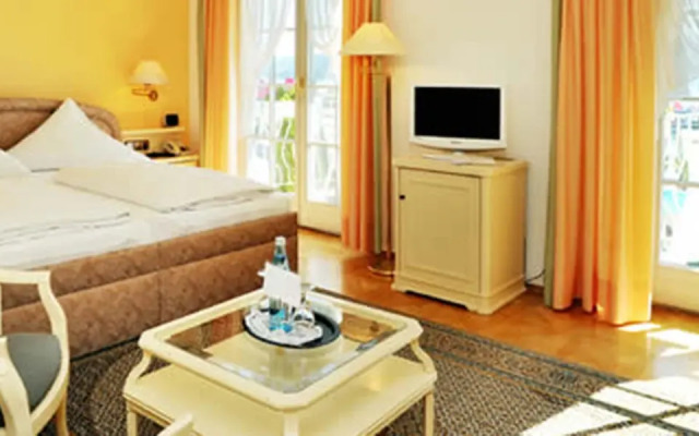 Strand Hotel Amelia