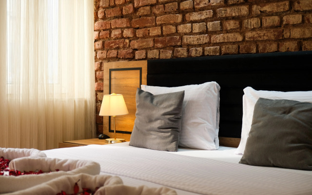 Taksim Nikea Suites 80