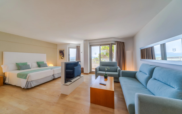 Playa Esperanza Resort