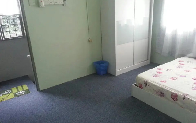 Bukit Sekilau Muslim Homestay