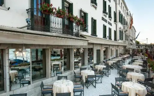 Monaco & Grand Canal Hotel
