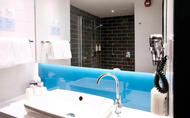Holiday Inn Express Düsseldorf Airport by IHG
