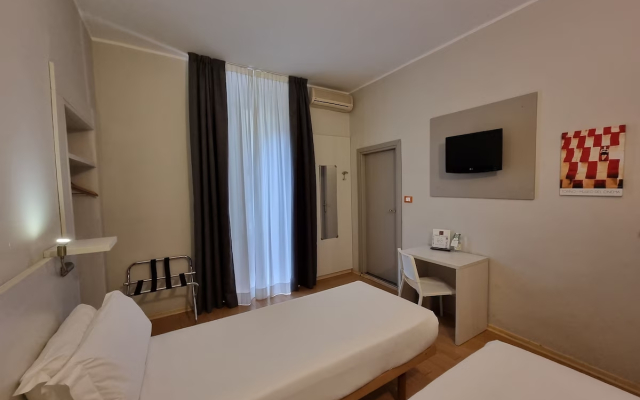 Green Class Hotel Astoria