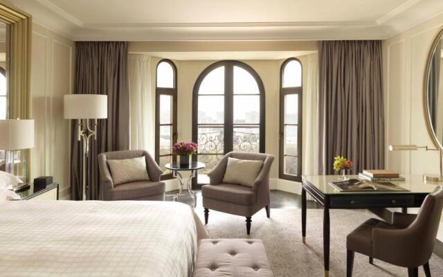 Отель Four Seasons Hotel Baku