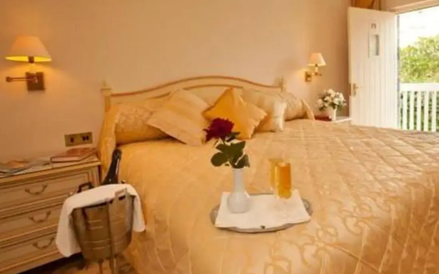 Aval Du Creux Hotel