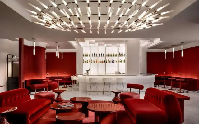 Revery Toronto Downtown, Curio Collection by Hilton