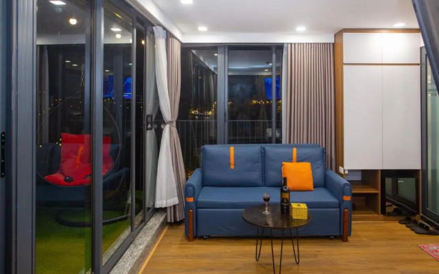 Hanoi Lake View Hotel & Travel