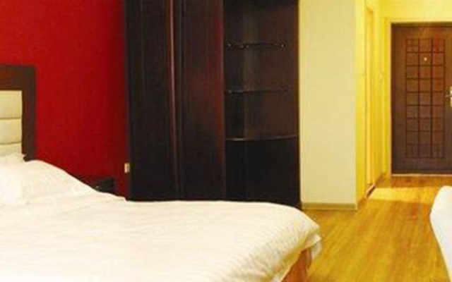 HanTing Hotel (Baotou Minzu East Road)