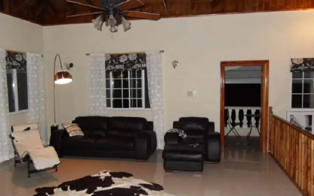 5 Br Seaview Villa with Pool - Ocho Rios - PRJ 1255