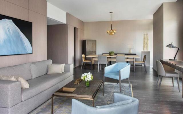 Four Seasons Hotel New York Downtown