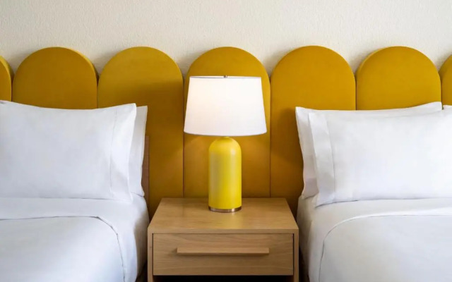 Renaissance Orlando Resort – Disney Springs® Area