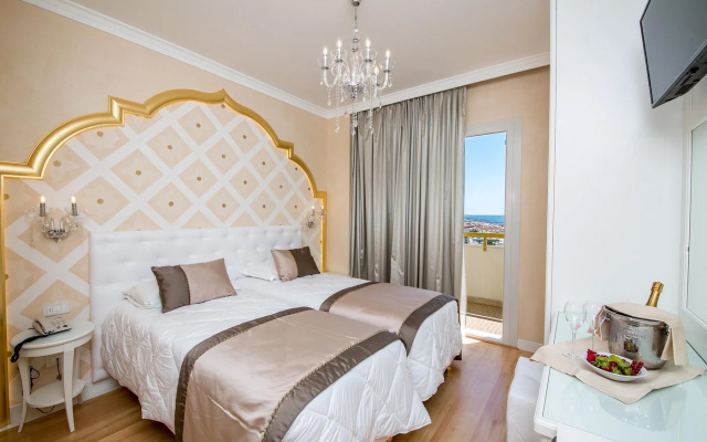 Charme Twin room (twin beds)