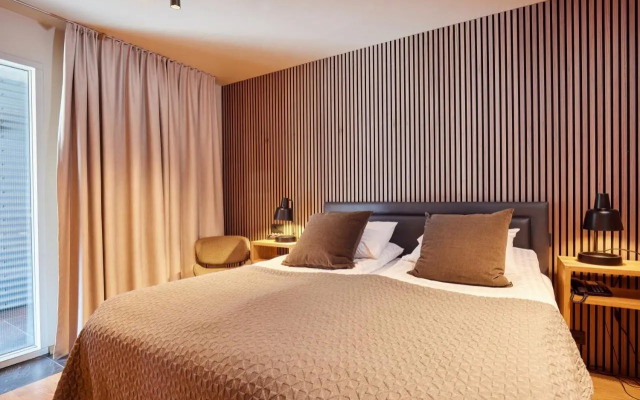 Hotel Fron