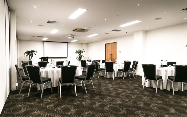 voco Gold Coast by IHG
