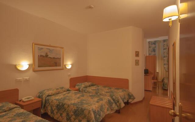 Tirreno Hotel