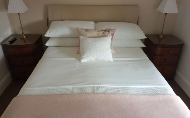 Ivy House Hotel