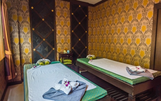 Kata Sea Breeze Resort
