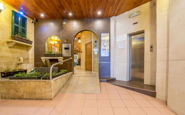 Alborada Aparthotel