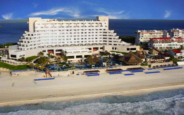 Royal Solaris Cancun Resort - Cancun All Inclusive Resort