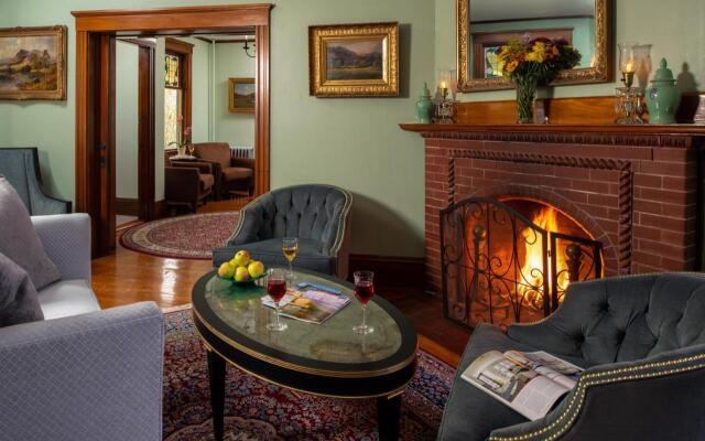 The Palmer House Inn