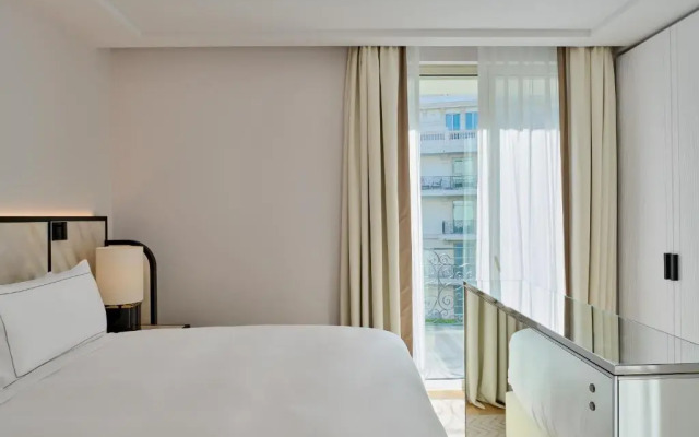 Carlton Cannes, a Regent Hotel