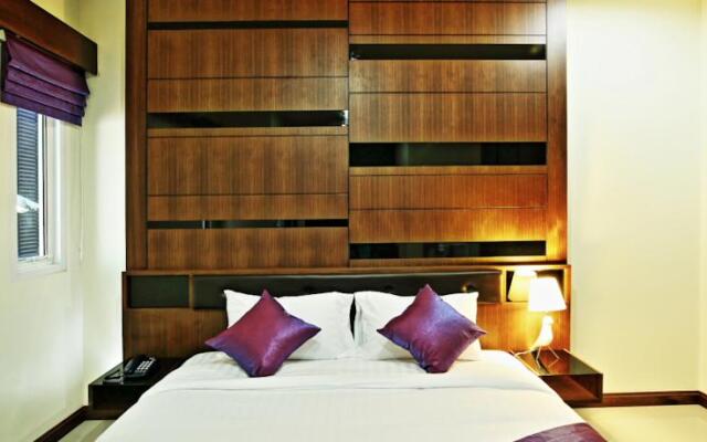 At Phuket Guest House
