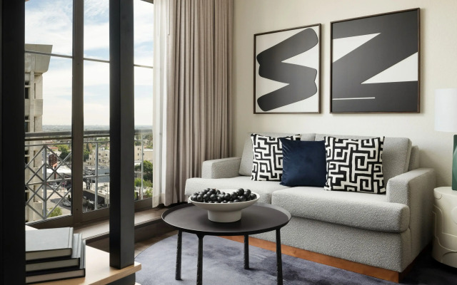 Burton House, Beverly Hills, A Tribute Portfolio Hotel