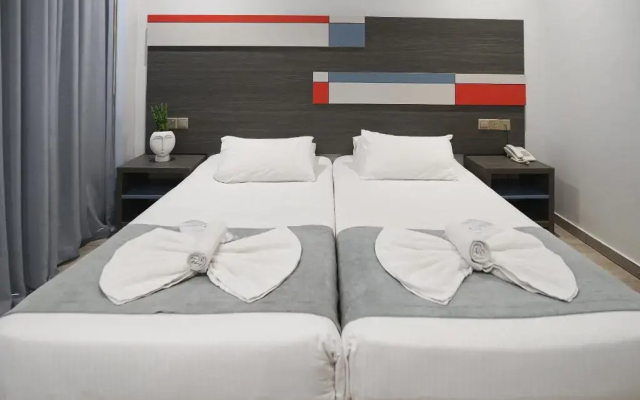 Nicholas Color Hotel