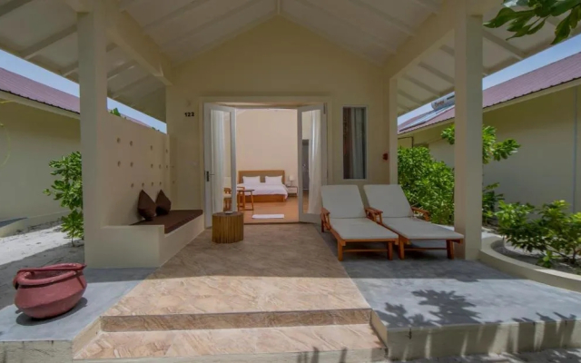 Paradise Hondaafushi Island Resort & Spa