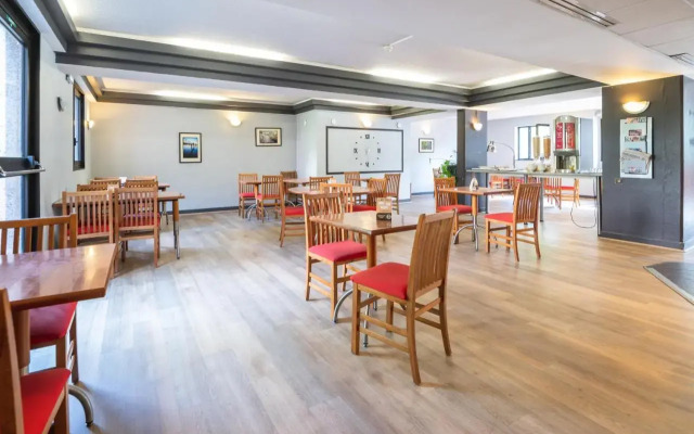B&B HOTEL Rouen Centre Rive Gauche