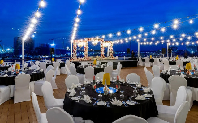 Queen Elizabeth 2 Hotel by Accor